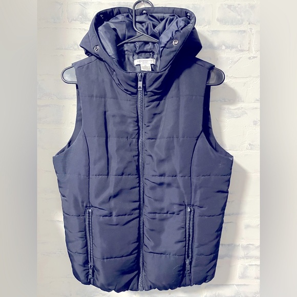 Liz Claiborne Jackets & Blazers - Liz Claiborne winter vest.